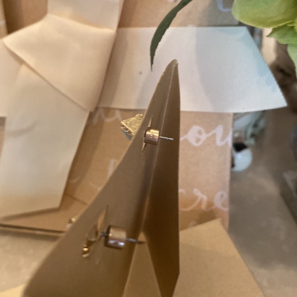 Chloe and Isabel earrings - Picture 4 of 5